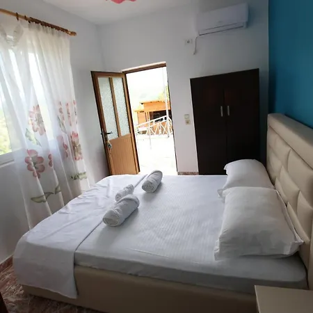 Green Garden Holiday Apartment