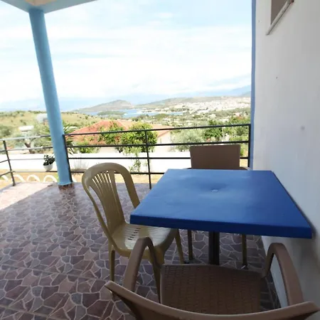 Green Garden Holiday Apartment
