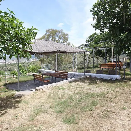 Green Garden Holiday Apartment *