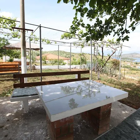 Green Garden Holiday Apartment